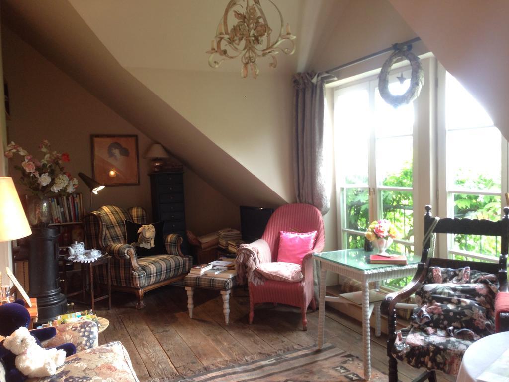All Seasons Bed & Breakfast Kerpen  外观 照片