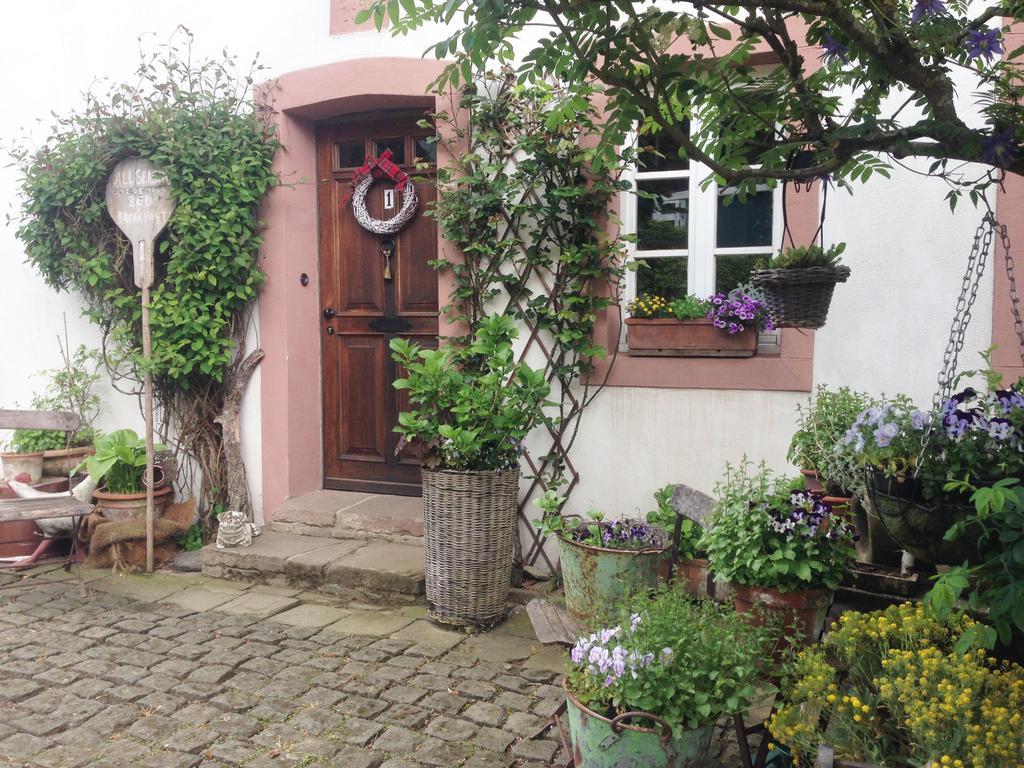 All Seasons Bed & Breakfast Kerpen  外观 照片